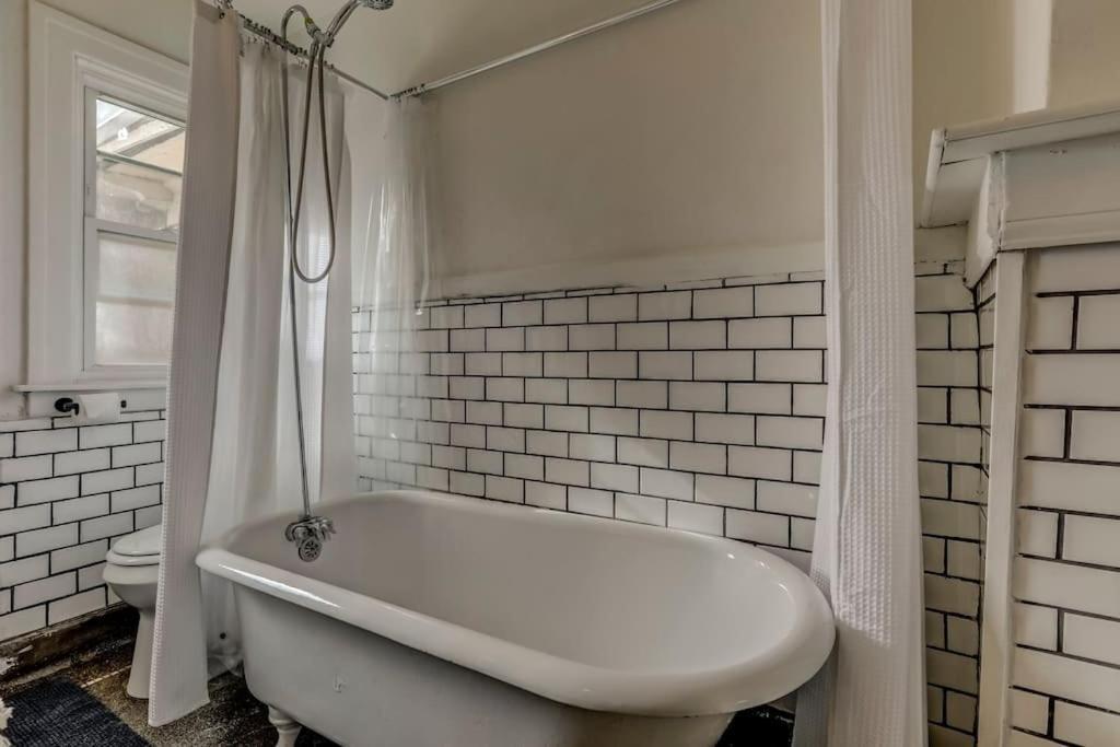 Vila Luxe Mid-Century Styled Historic Townhouse #1 Detroit Exteriér fotografie